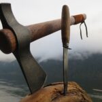 tomahawk, knife, wood block-3135049.jpg